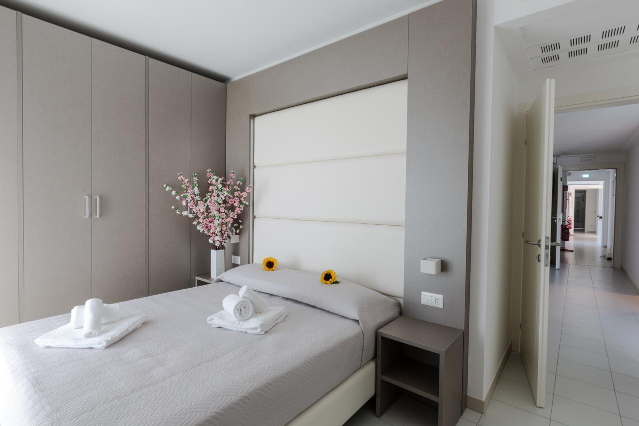 Residence Perla Verde Riccione Exterior foto